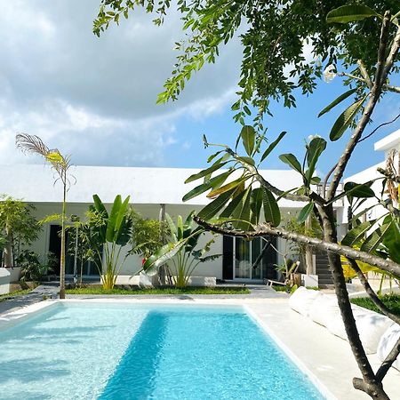 La Base Hotel كيوينجوا المظهر الخارجي الصورة