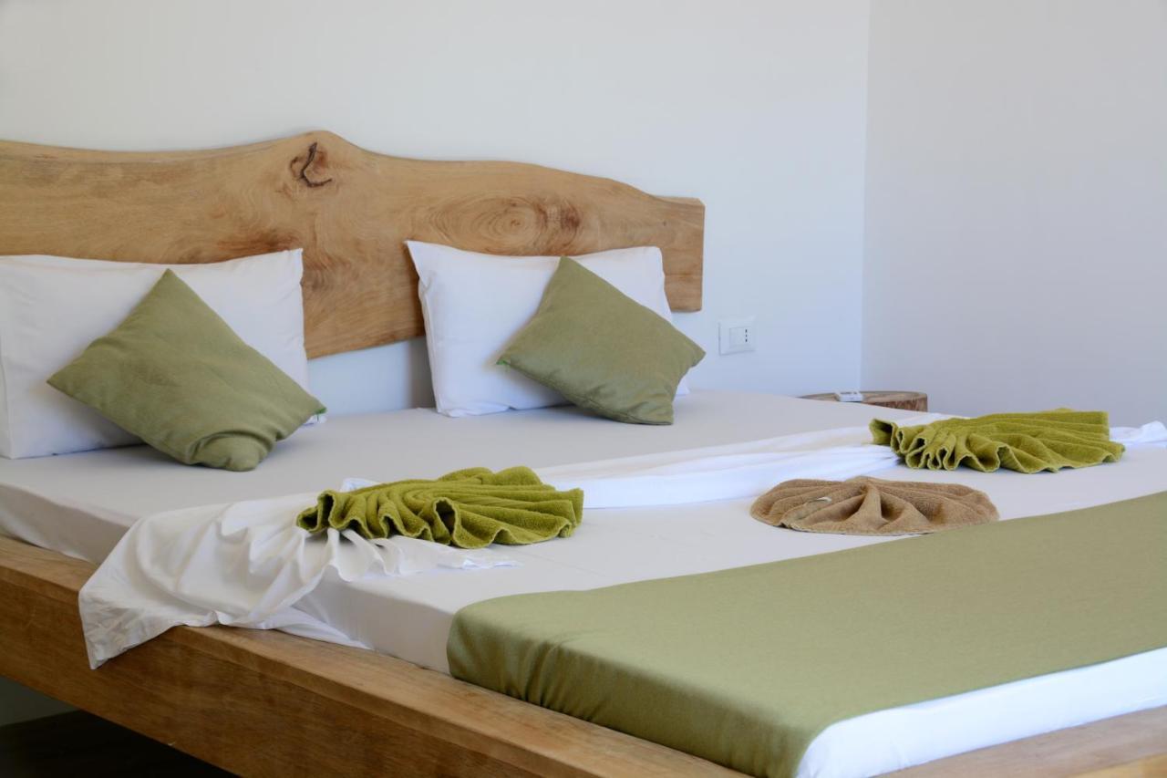La Base Hotel كيوينجوا المظهر الخارجي الصورة