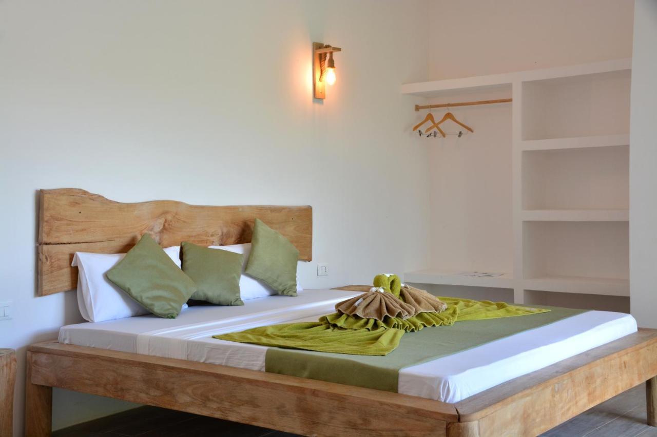 La Base Hotel كيوينجوا المظهر الخارجي الصورة