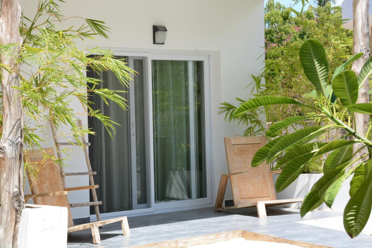 La Base Hotel كيوينجوا المظهر الخارجي الصورة