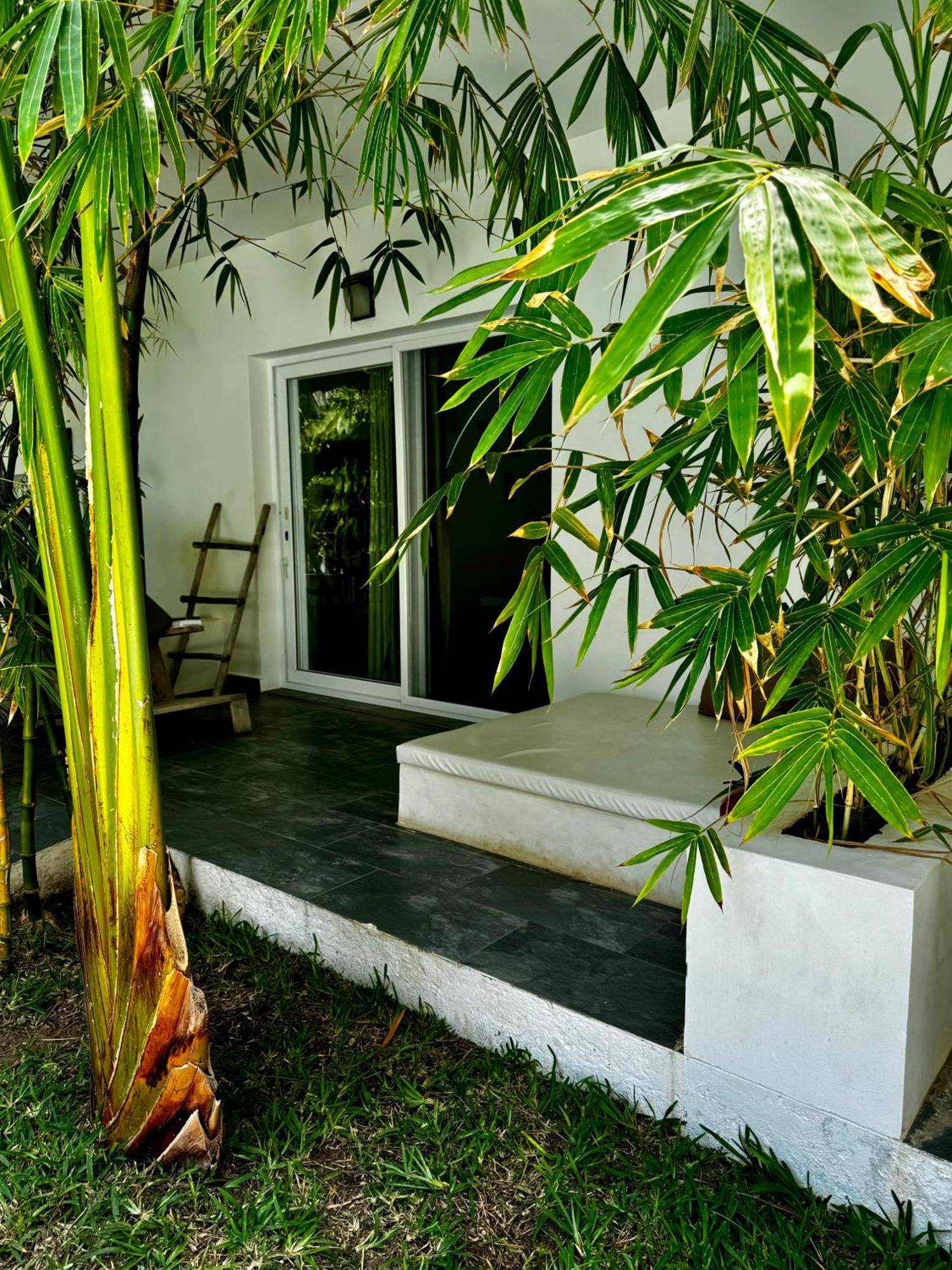 La Base Hotel كيوينجوا المظهر الخارجي الصورة