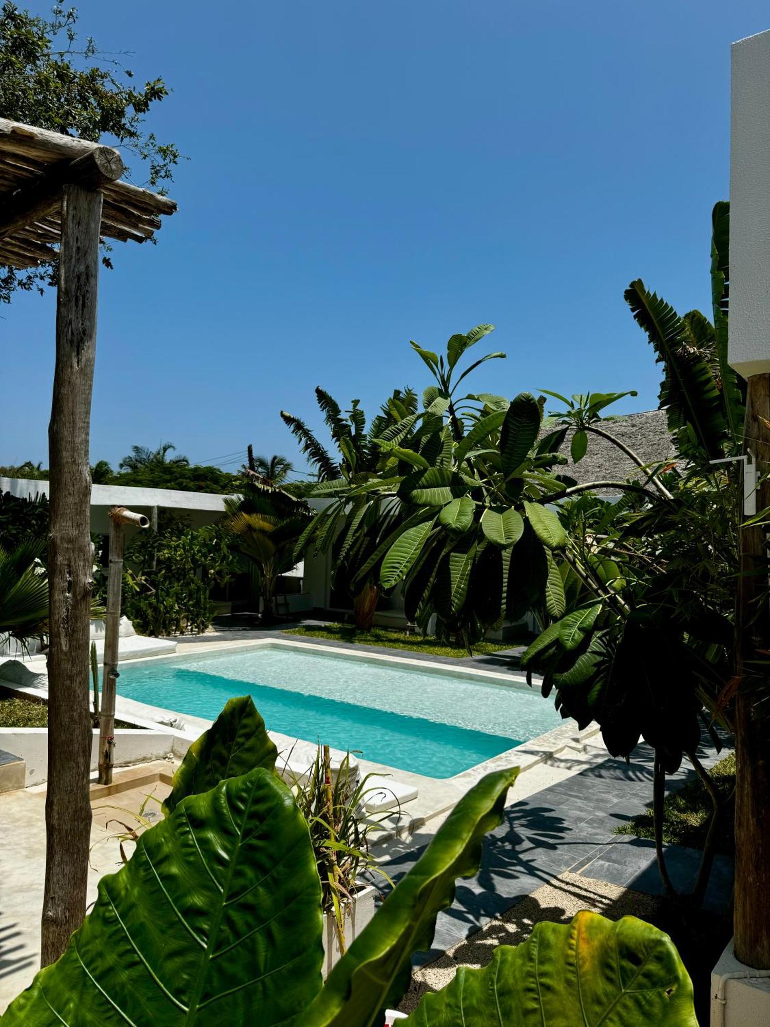 La Base Hotel كيوينجوا المظهر الخارجي الصورة