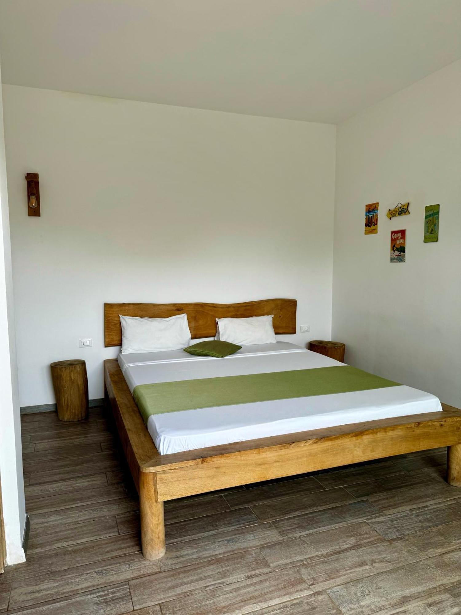 La Base Hotel كيوينجوا المظهر الخارجي الصورة