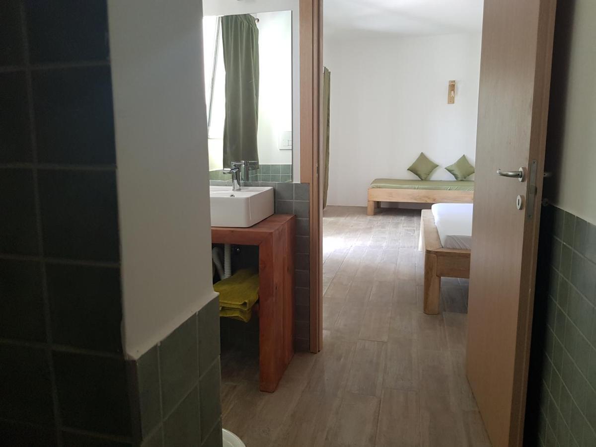 La Base Hotel كيوينجوا المظهر الخارجي الصورة